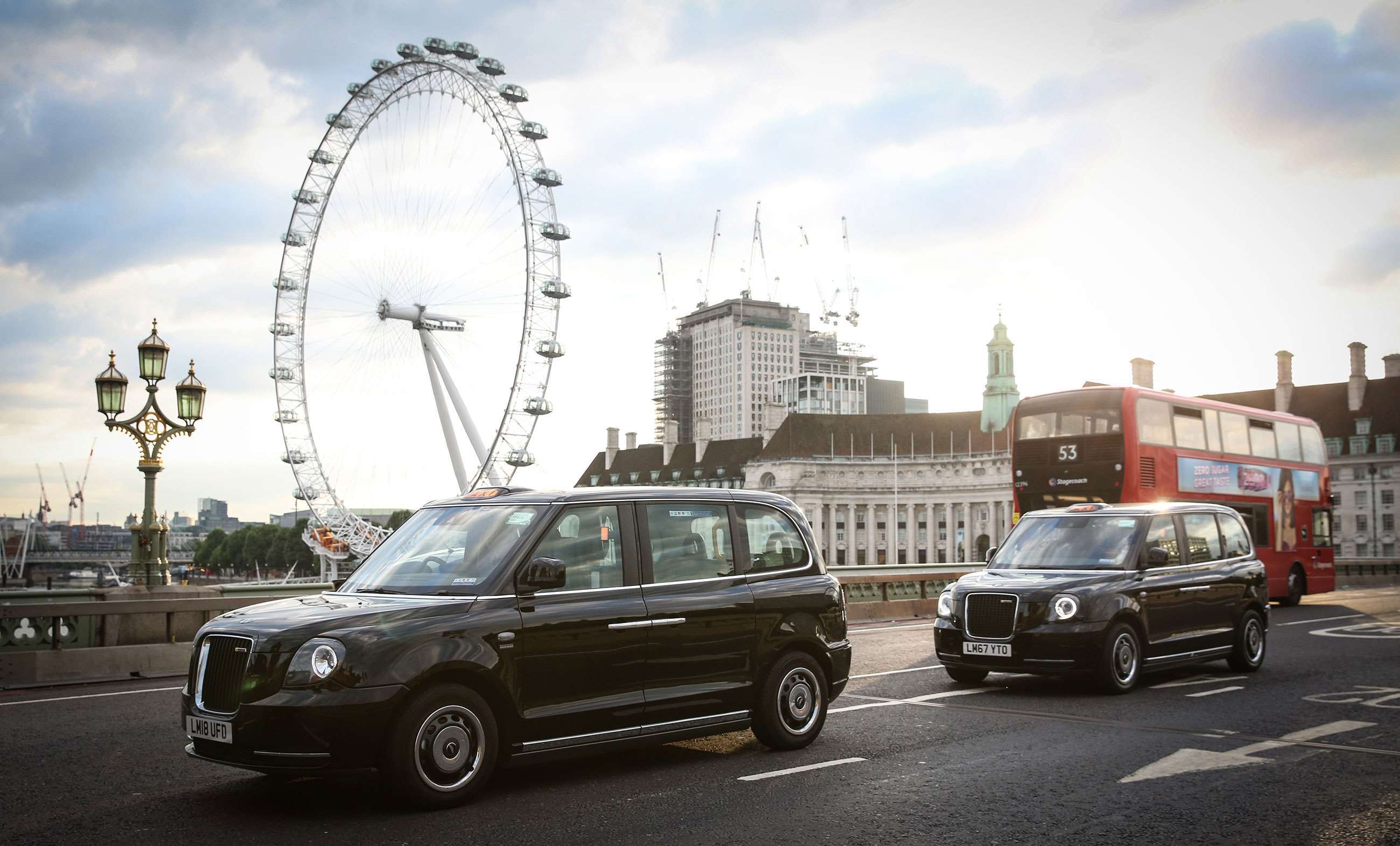 levc-tx-electric-black-cab-london-goodwood-14052021.jpg