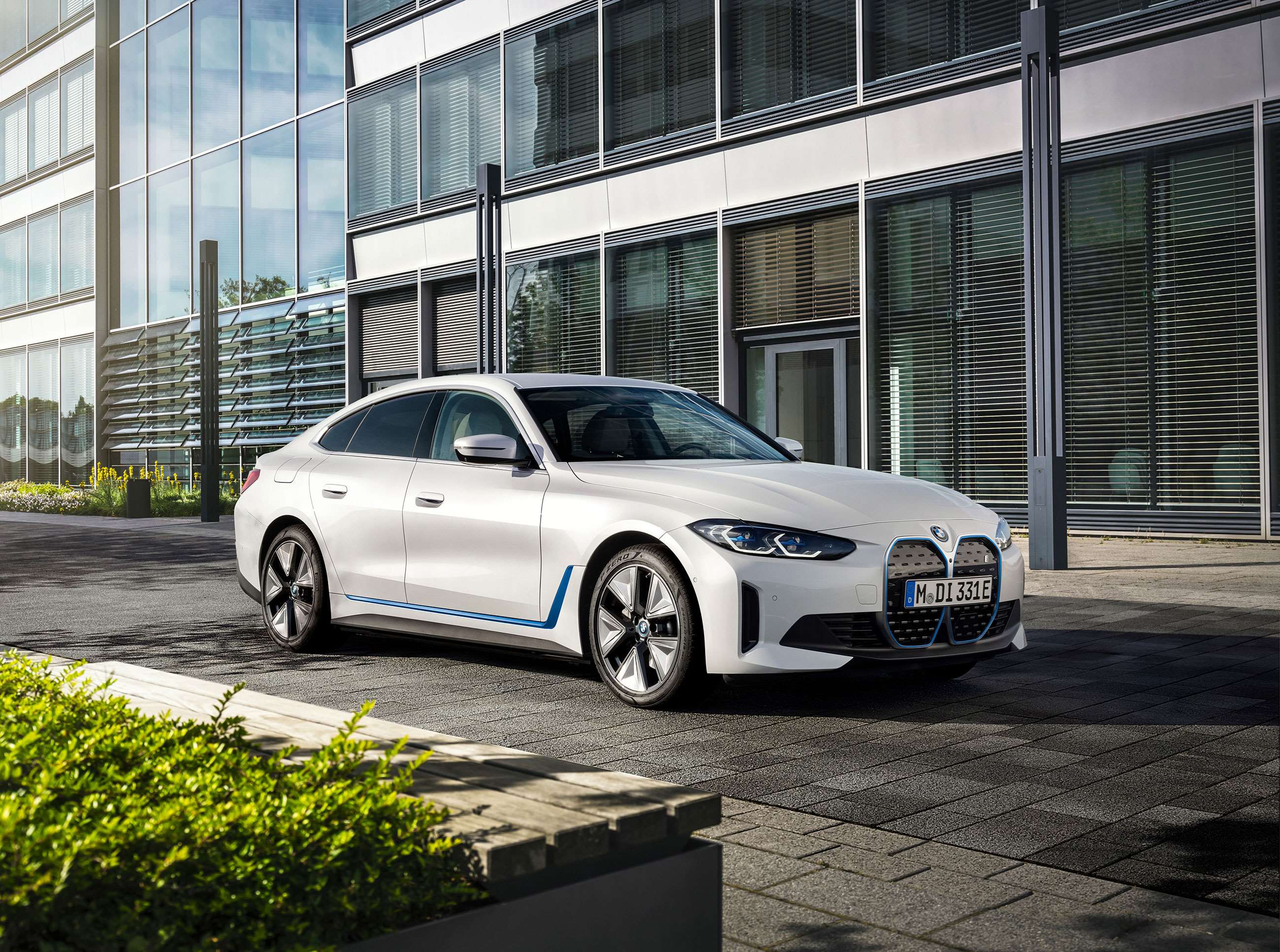 The BMW I4 M50 Is The First EV Super-saloon | GRR