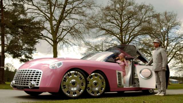 anorak_pink_cars_goodwood_04.jpg