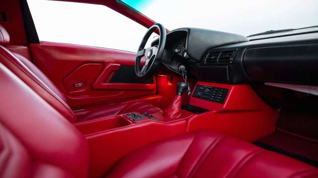 cizeta-moroder-v16t-interior-rm-sothebys-25012022.jpg