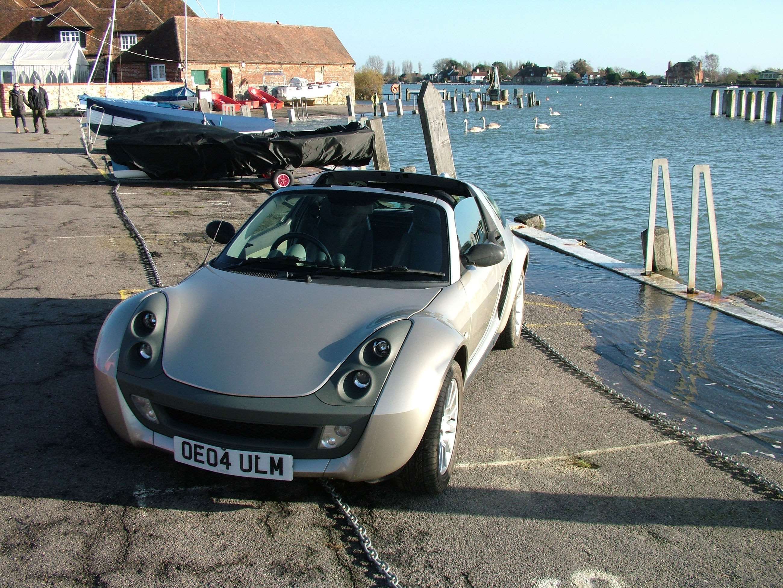 smart-roadster-buying-guide-12012022.jpg