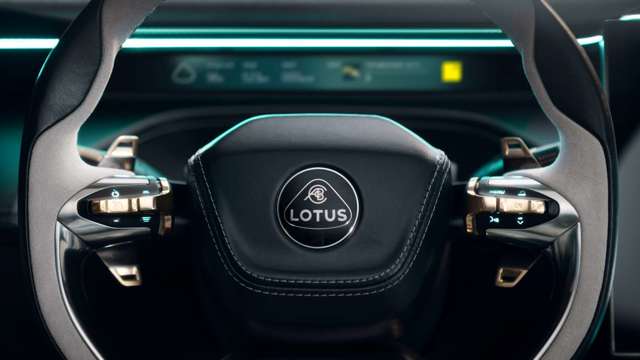 19_lotus_eletre_reveal_goodwood_29032022_studio_int_steering_wheel.jpg