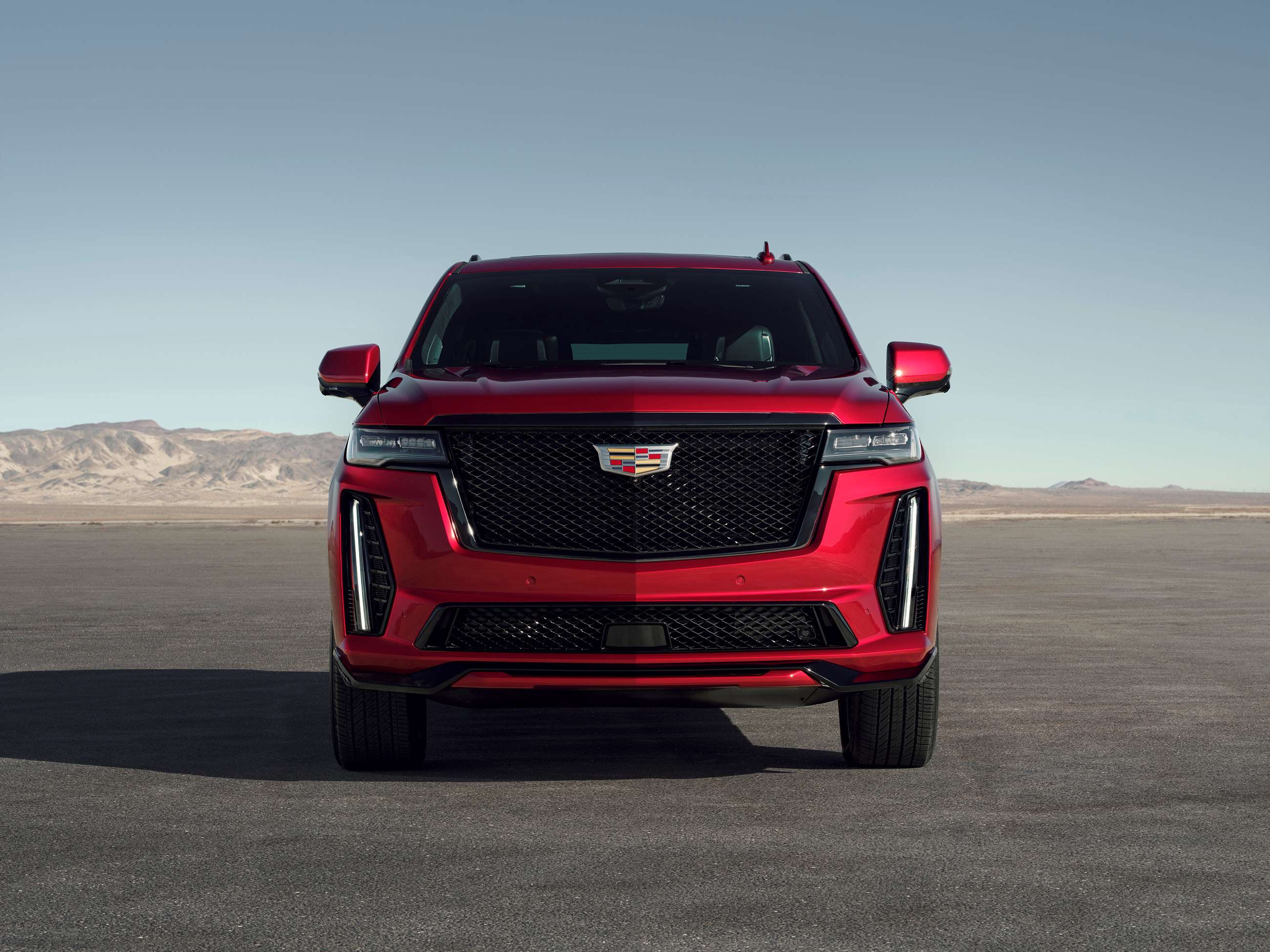 New Cadillac EscaladeV is a 680PS V8 SUV GRR