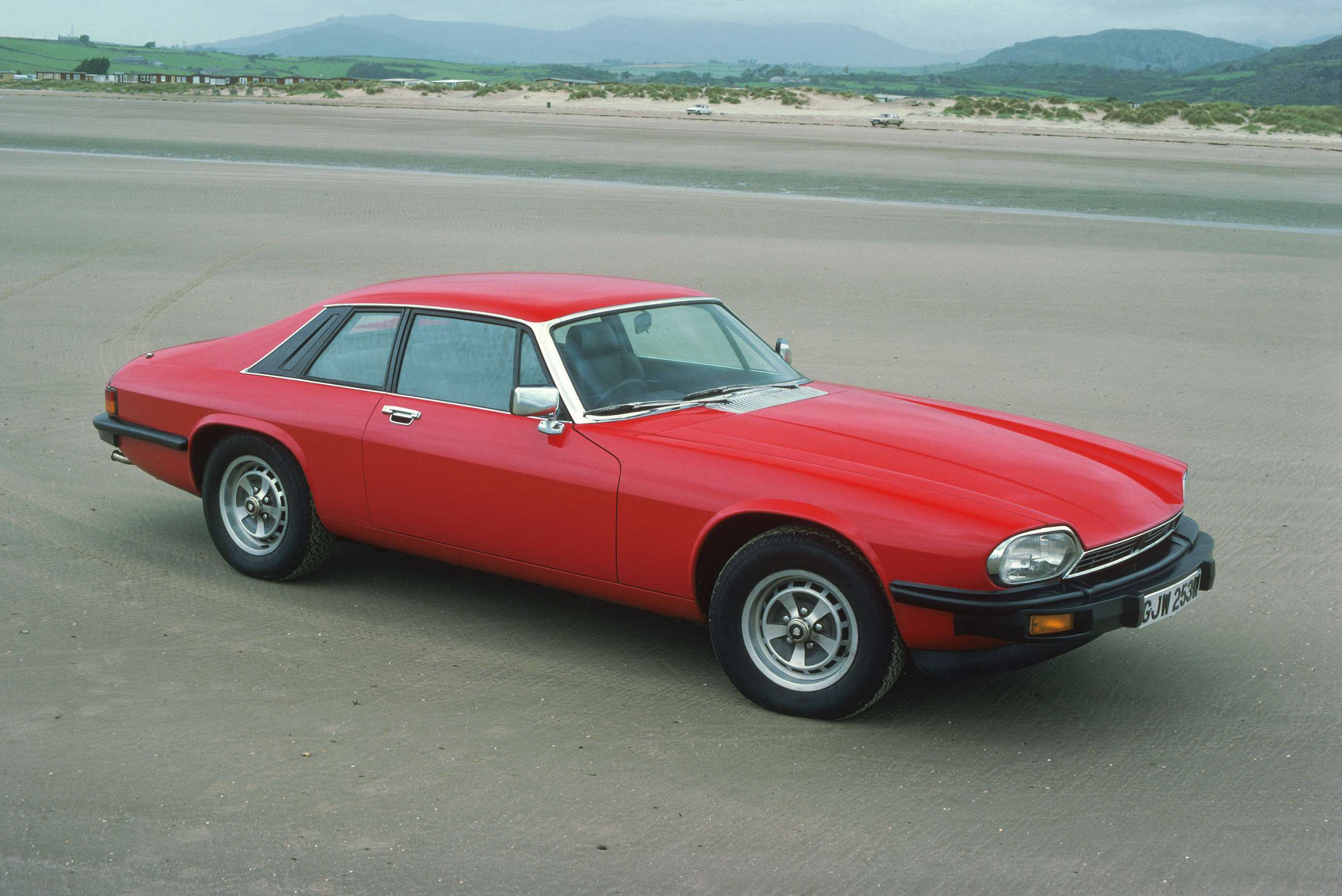 best-cars-of-the-1970s-09.jpg