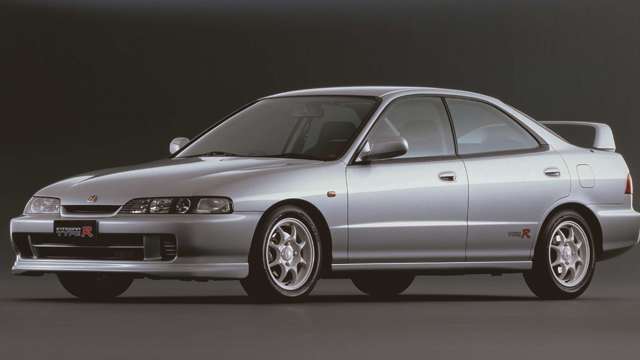 best-cars-of-the-1990s-10.jpg