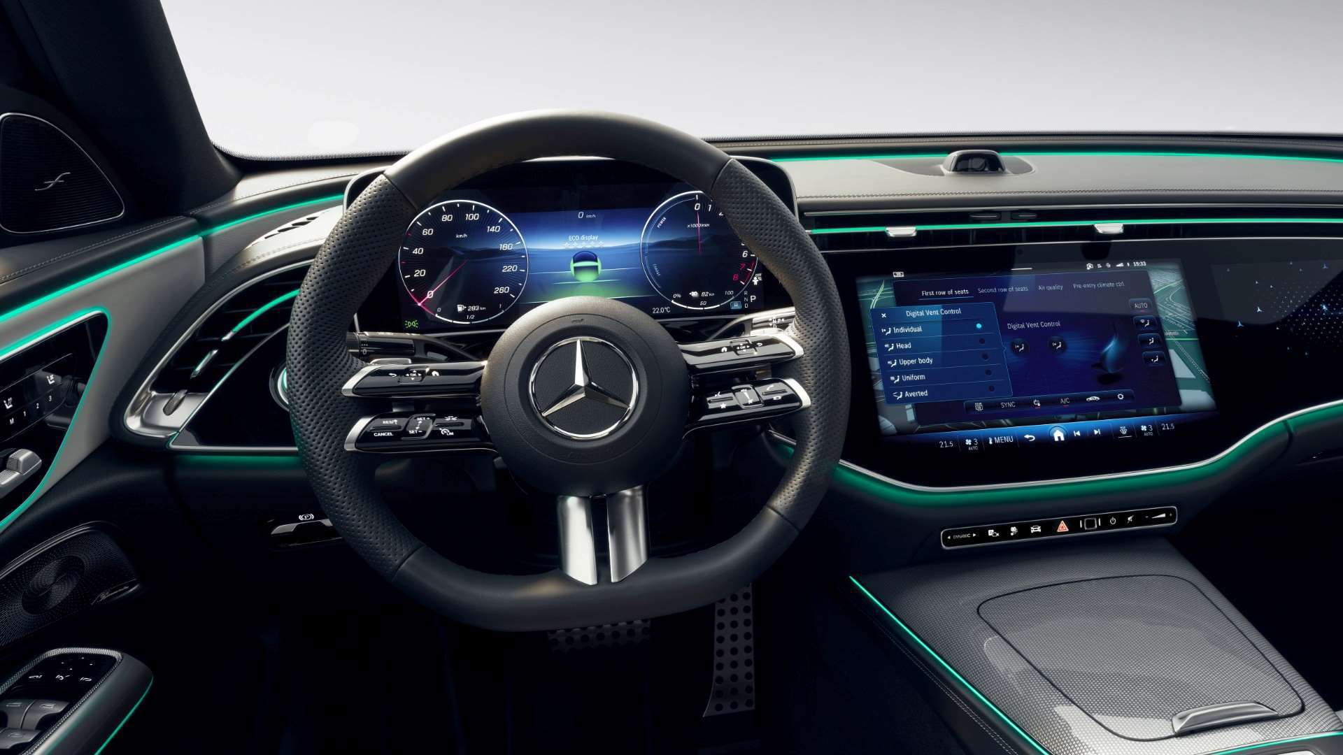 mercedes_eclass_superscreen_goodwood_23022023_05.jpg