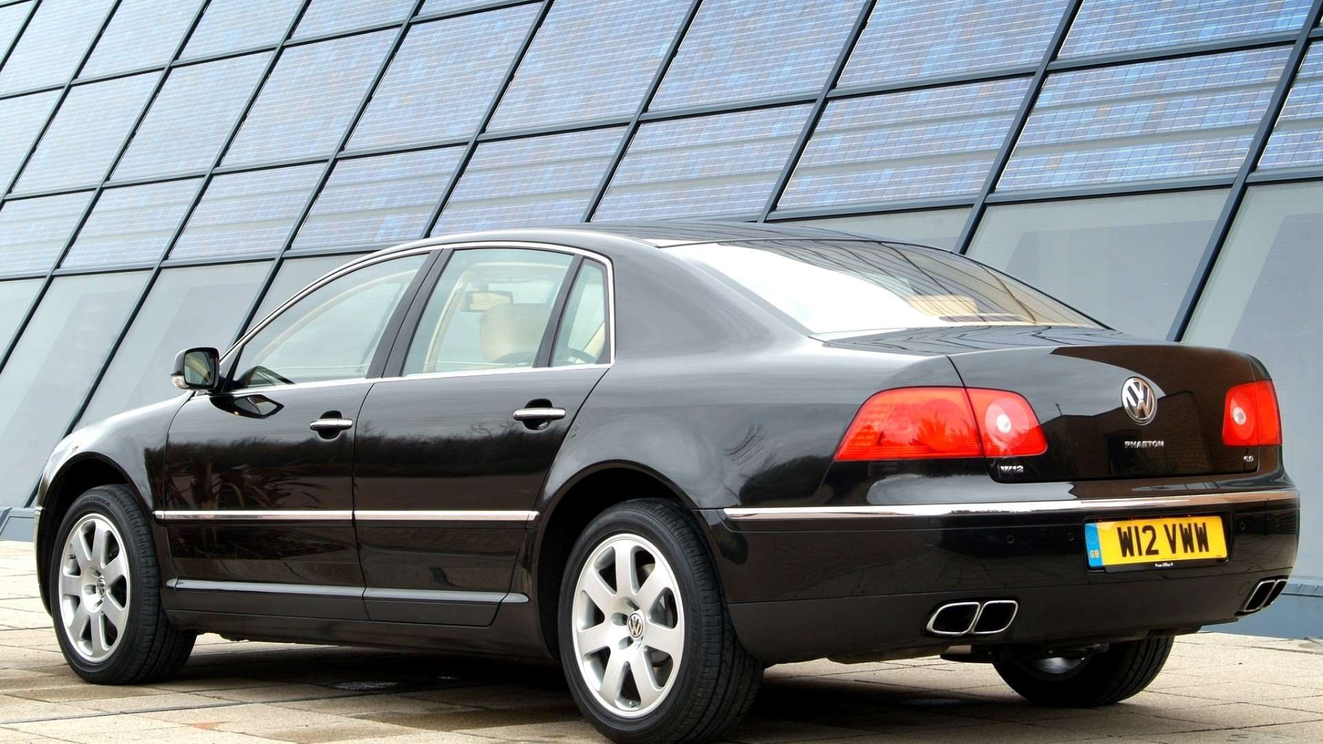 wallpapers_volkswagen_phaeton_2002_7.jpg