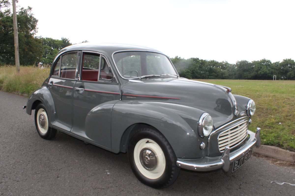 1961morrisminor1000saloon.jpeg