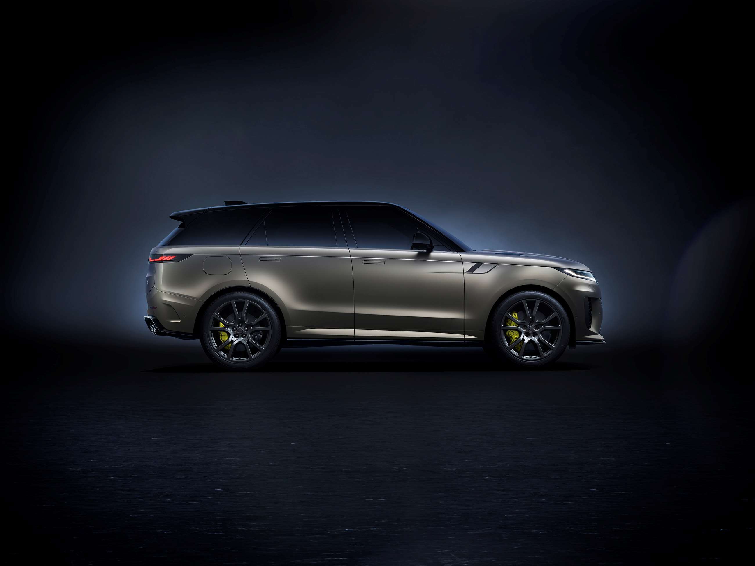 range-rover-sport-sv-05.jpg