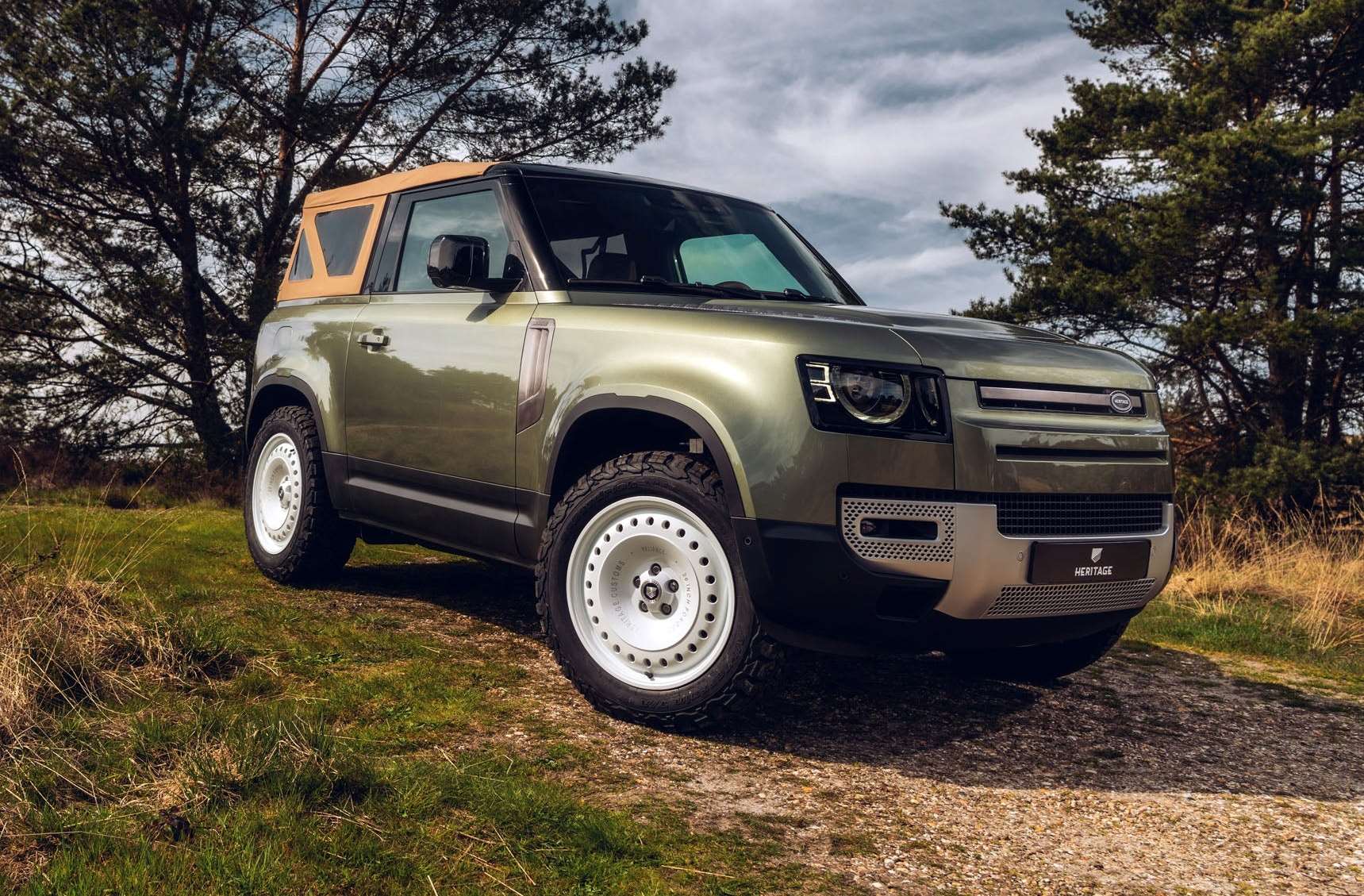 Land Rover Defender кабриолет