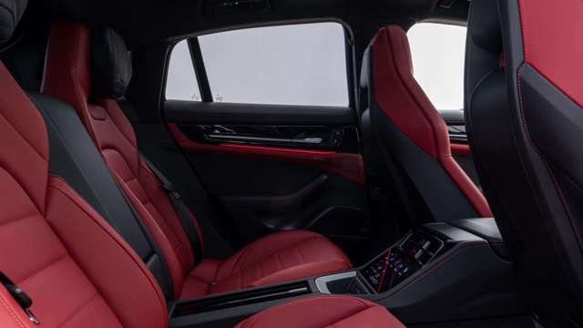 new-porsche-panamera-back-seat.jpg