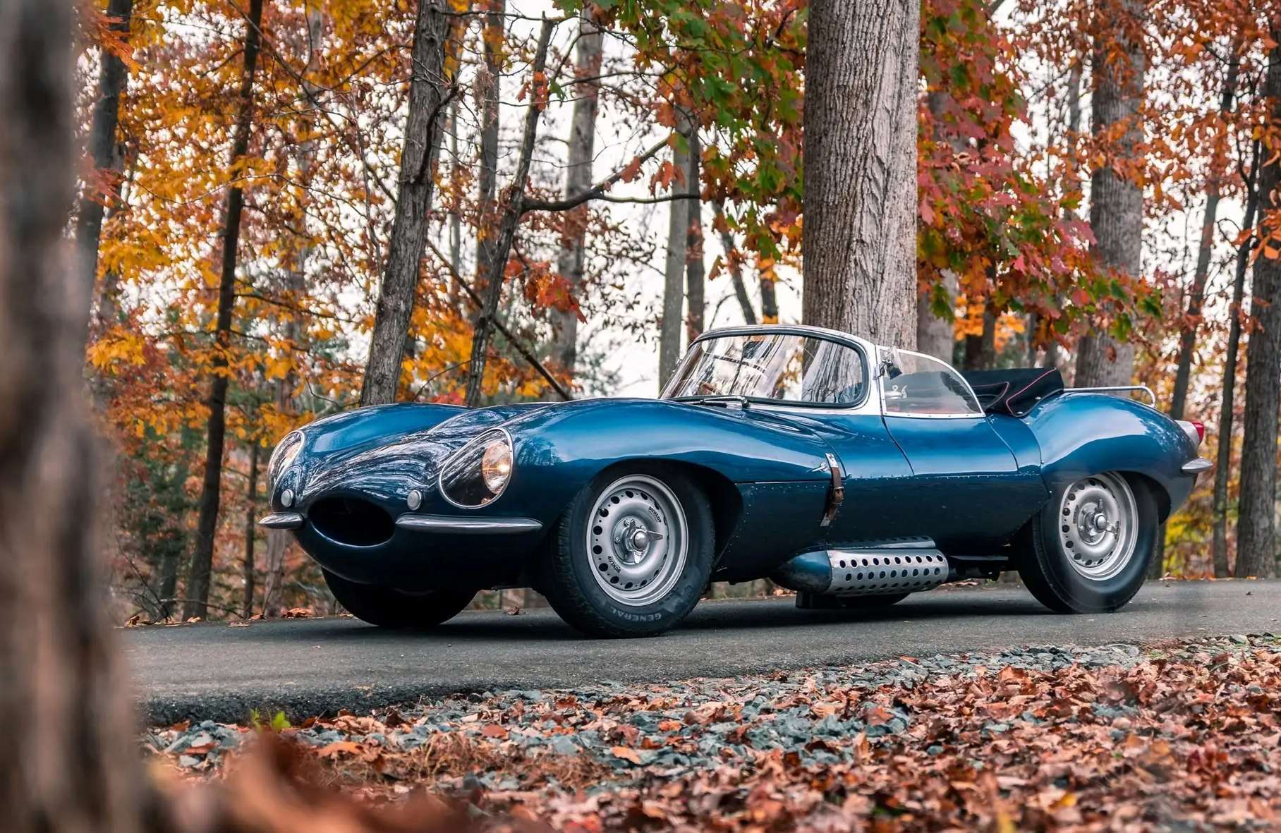 5.-1957-jaguar-xkss.jpg