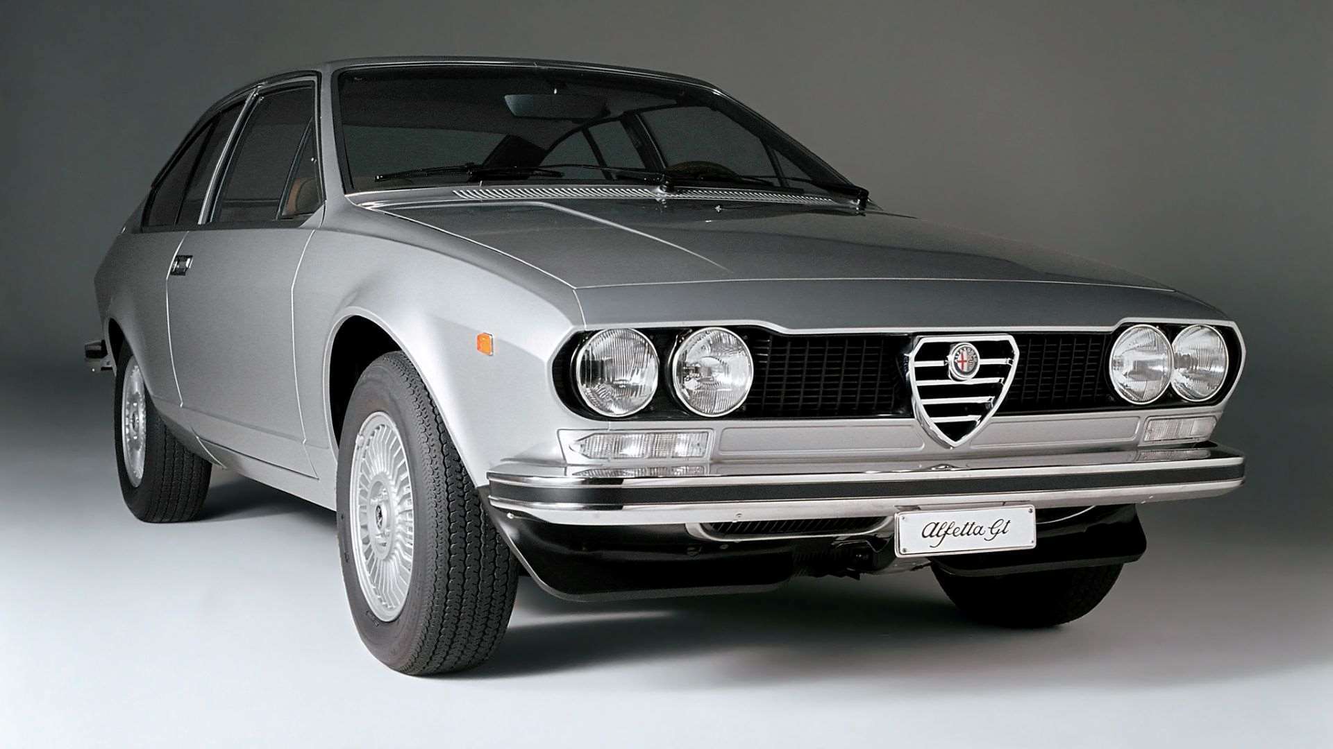 alfa_romeo_alfetta_1974_pictures_1.jpg