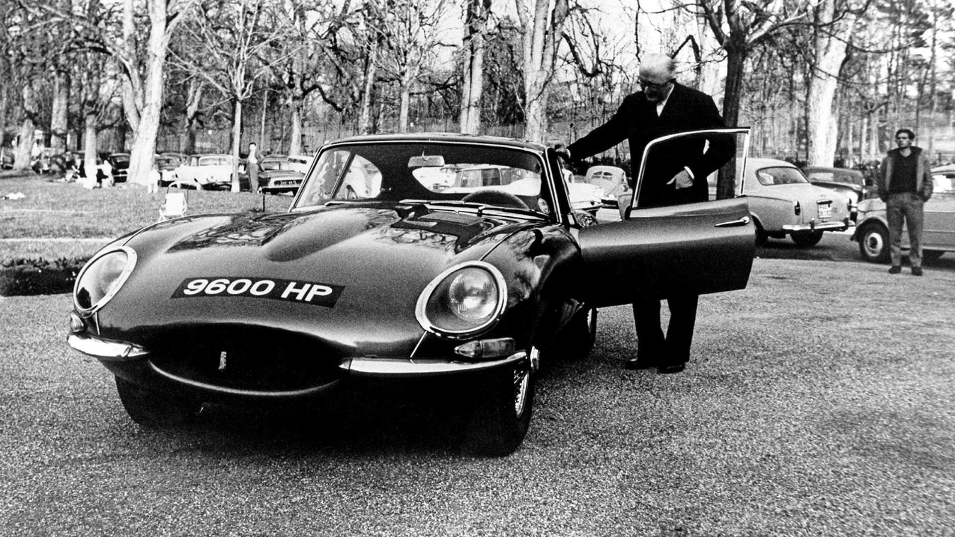 j_classic_etype_60_120820_1961_geneva_9600hp_williamlyons_03_copyrightjdht.jpg