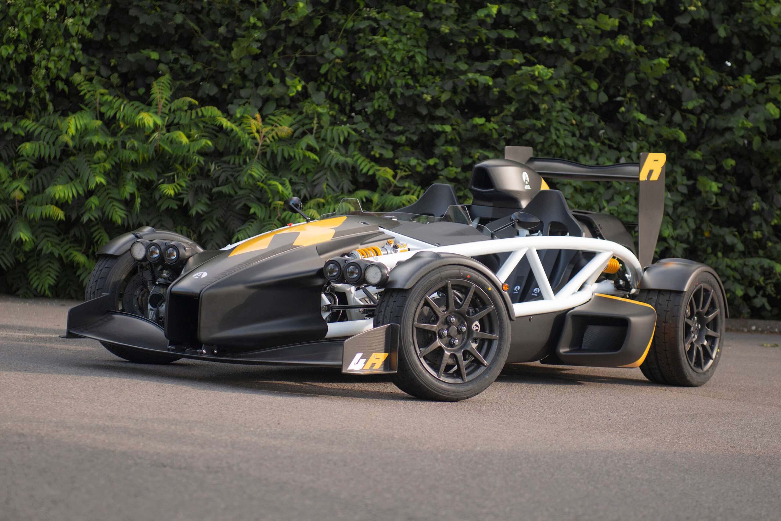 ariel-atom-4r.jpeg