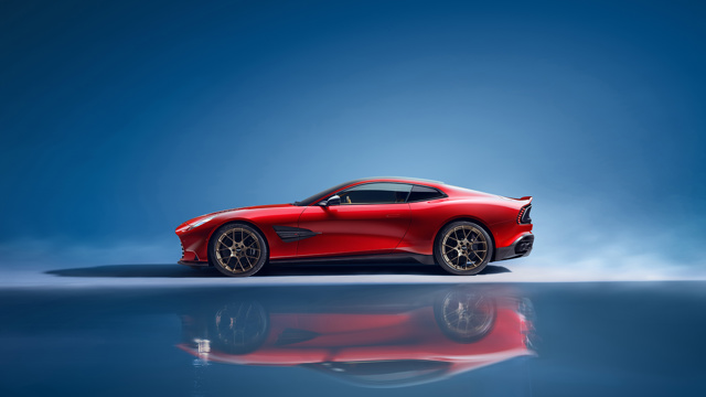 2024 Aston Martin Vanquish 04.jpg