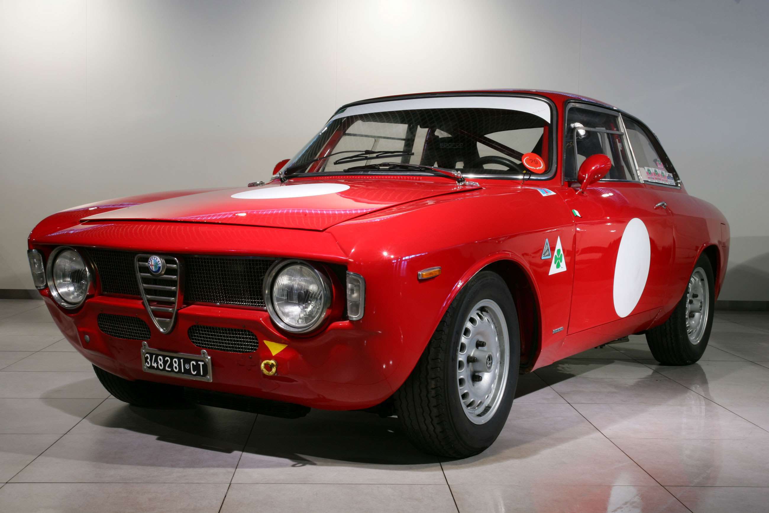 Alfa Giulia Sprint Los mejores coches italianos.jpg