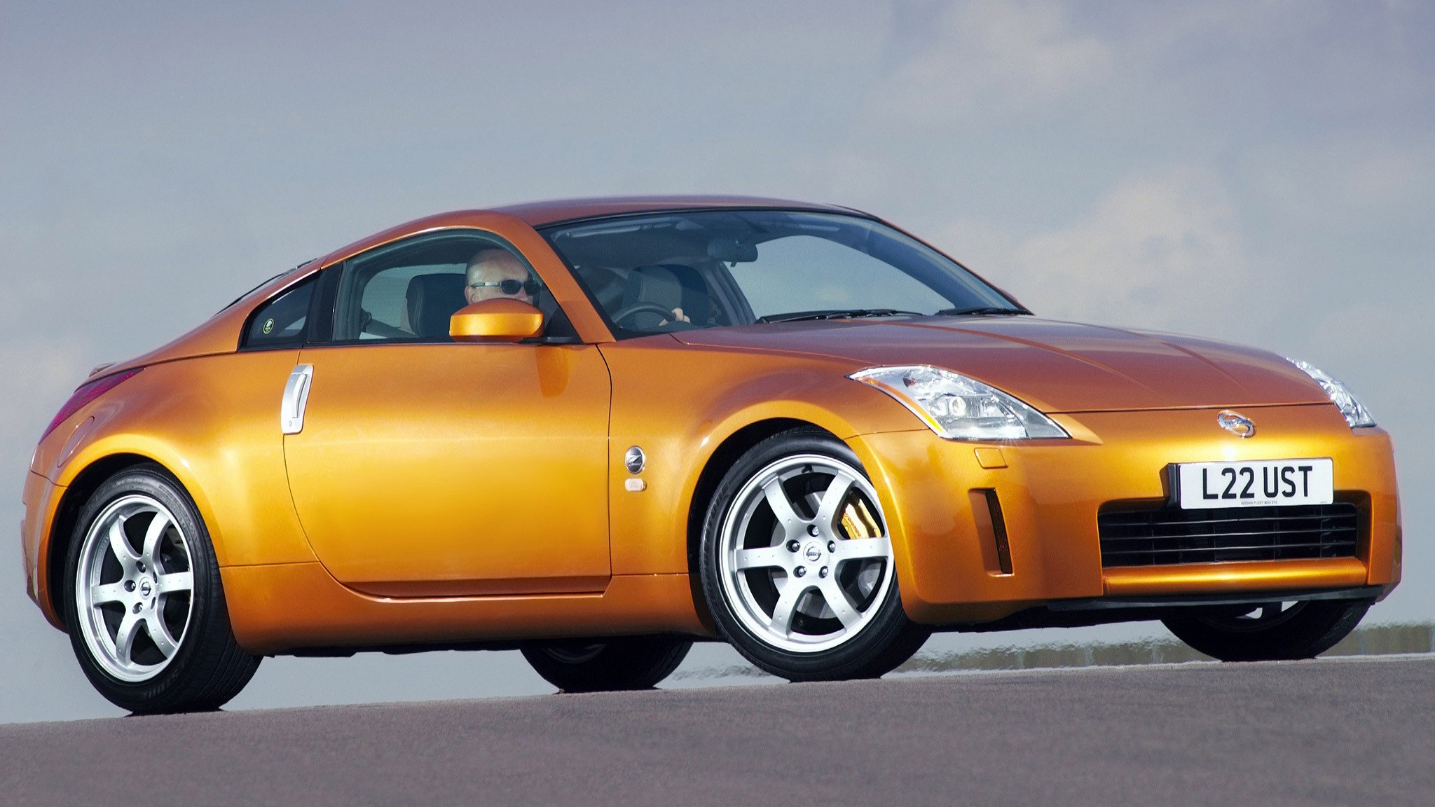 Nissan 350Z copy.jpg