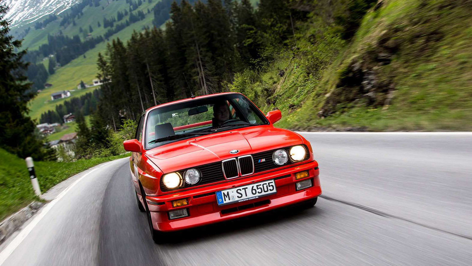 bmw-m3-e30 copy.jpg