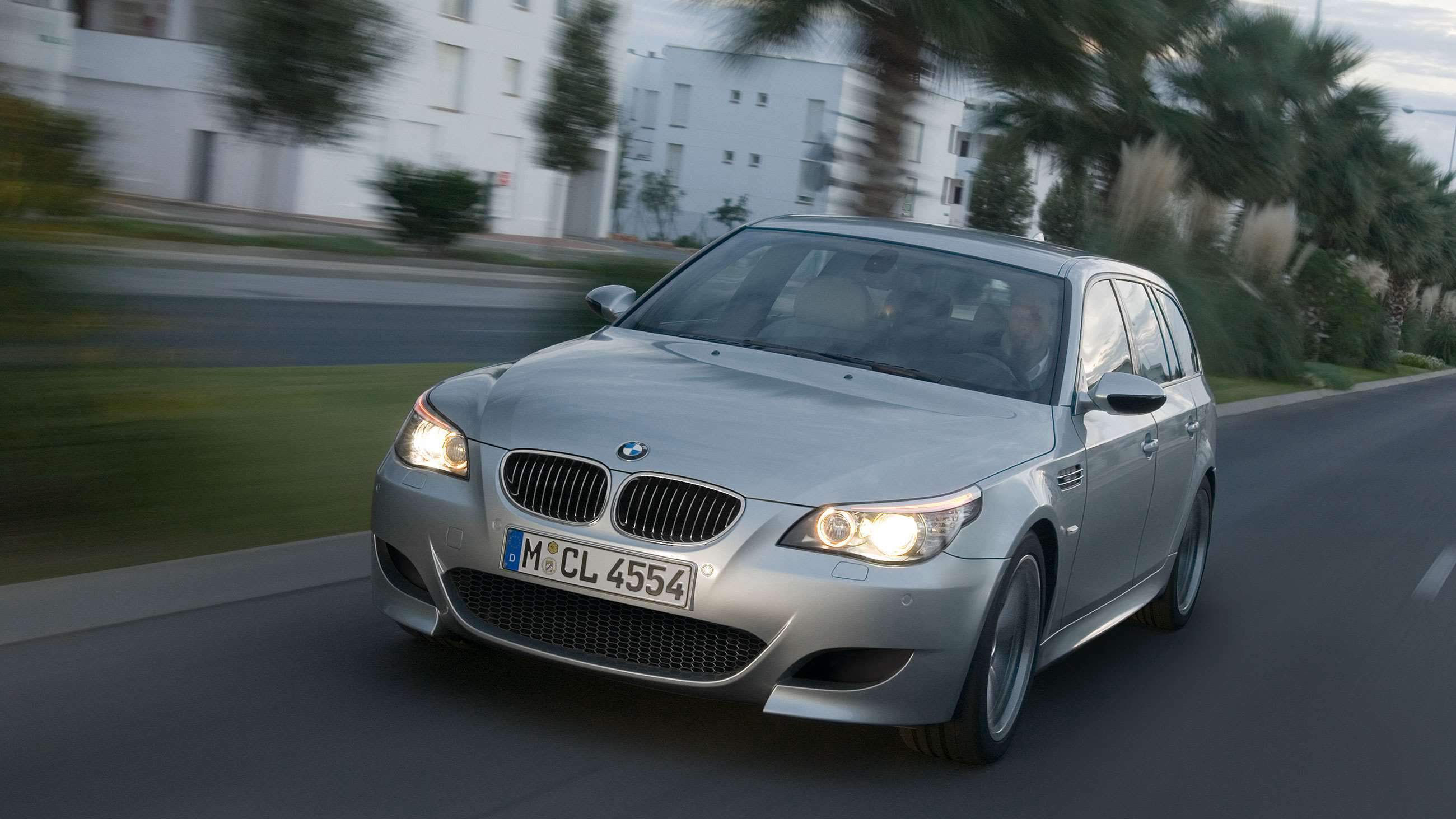 bmw-m5-touring-e61 copy.jpg