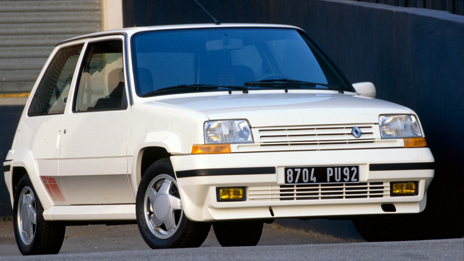 Renault 5 GT Turbo copy.jpg