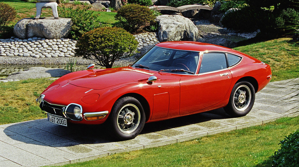 Toyota 2000GT copy.jpg