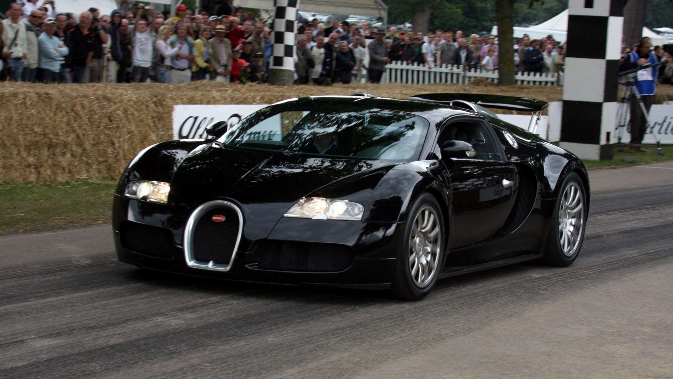 bugatti veyron tubro copy.jpg