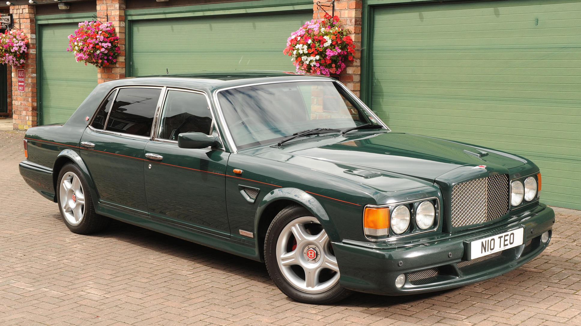 Bentley-Turbo-R copy.jpg