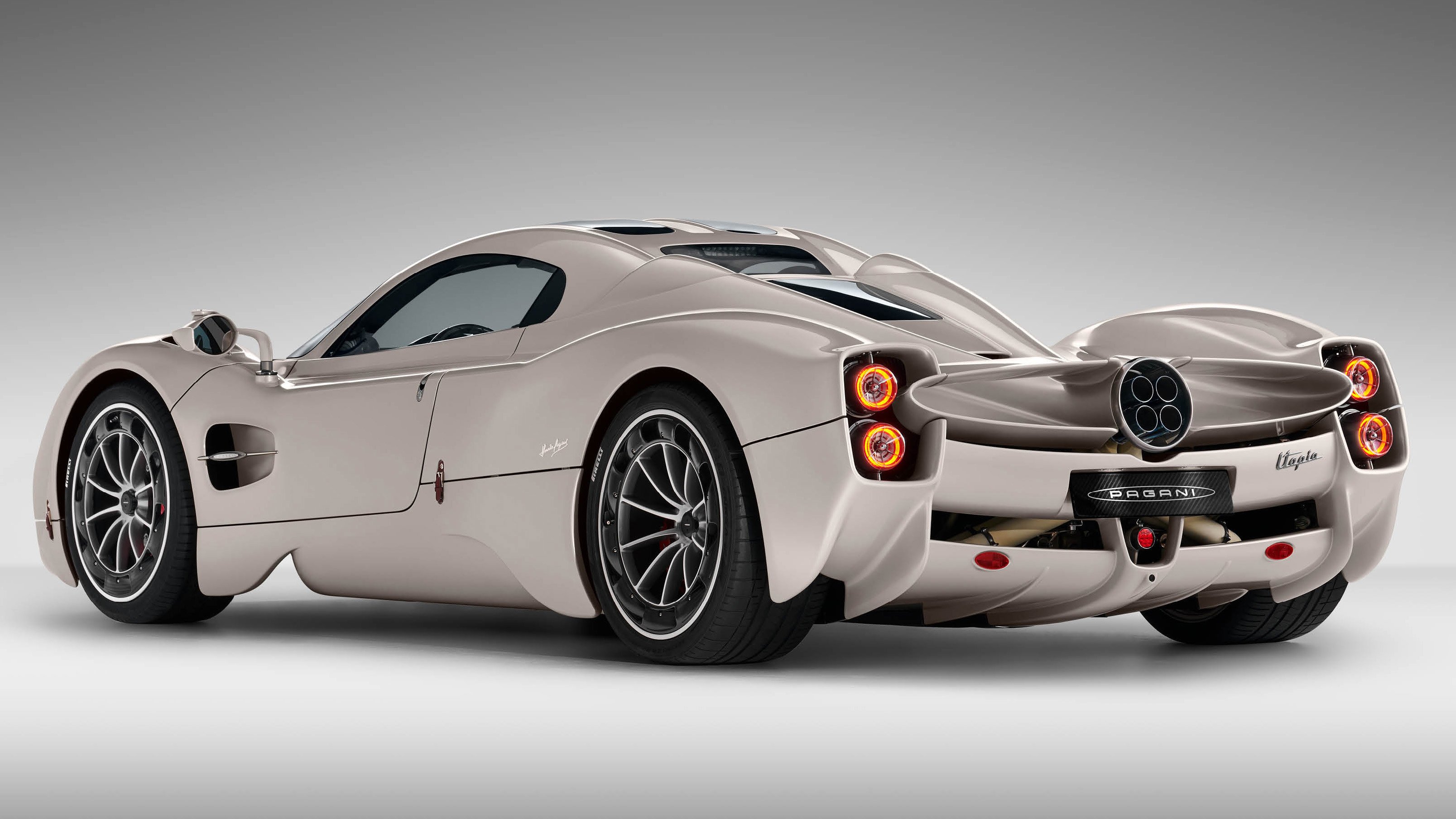 Pagani-Utopia-2 copy.jpg