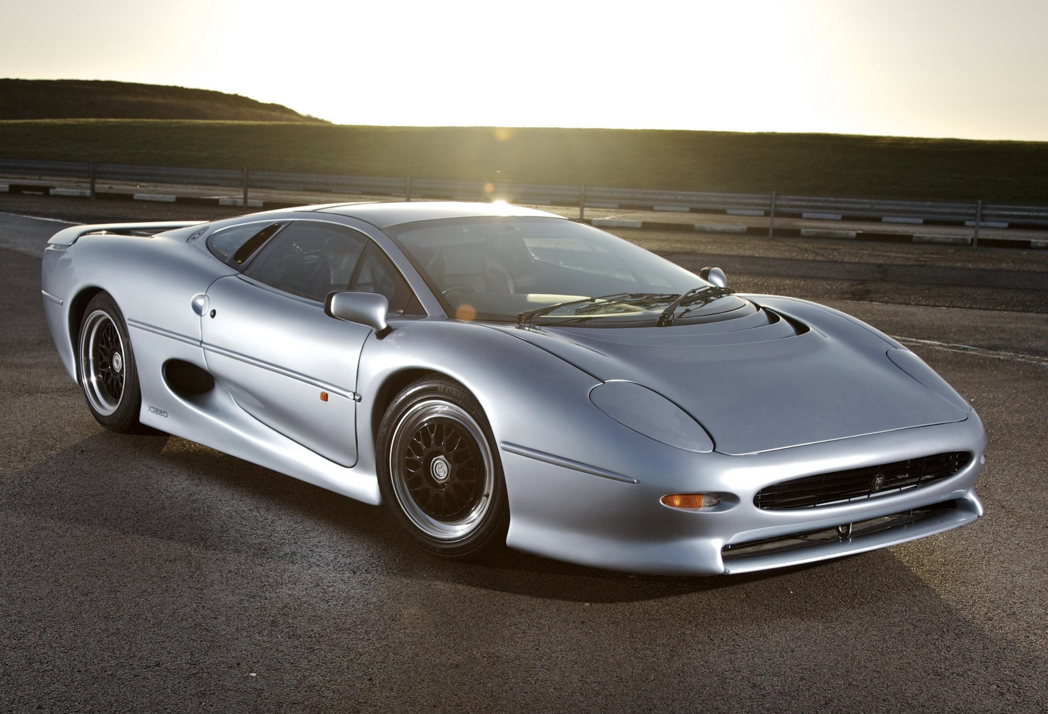 XJ220_production.png