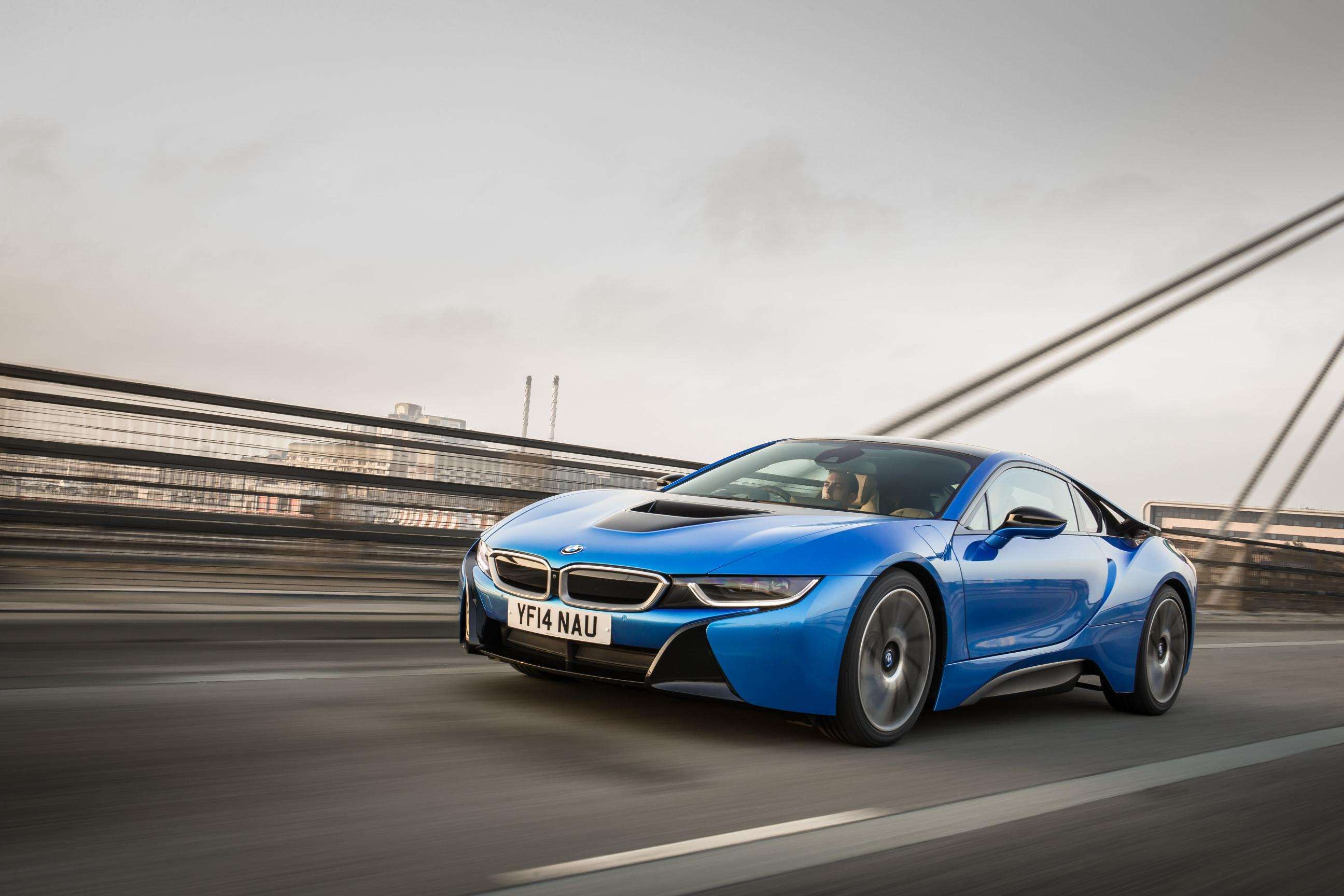 bmw_i8_goodwood_test_09012016_0-2.jpg