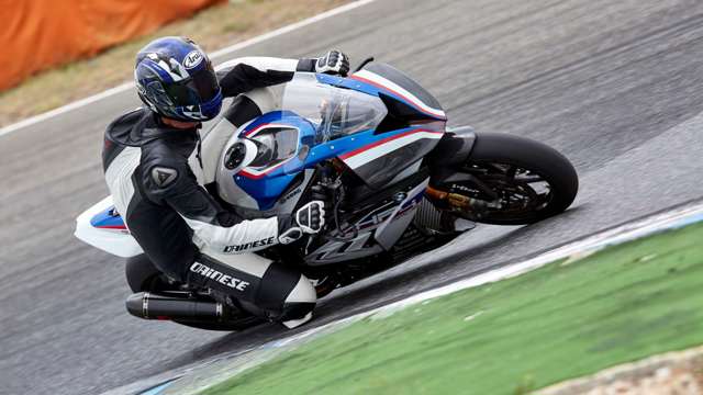 bmw_hp4_race_goodwood_test_14072017__33.jpg