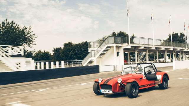 caterham_310_s_31071801.jpg