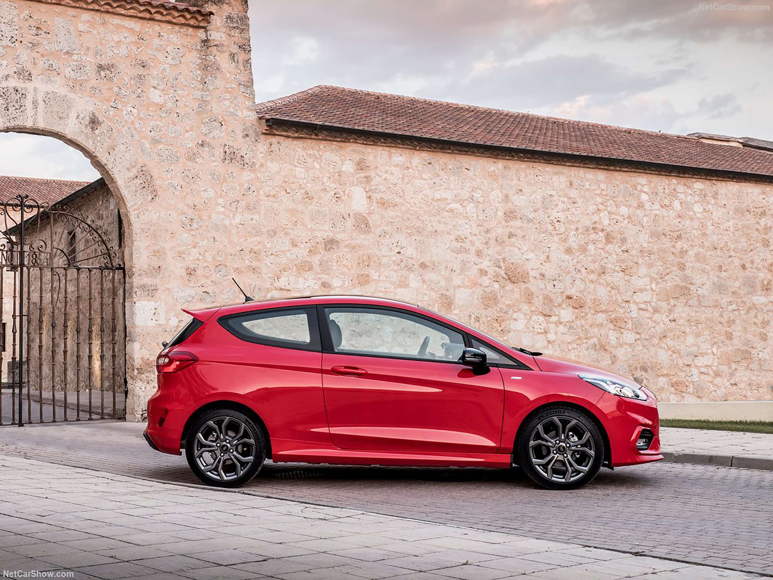 ford_fiesta_st_line_goodwood_test_05021803.jpg