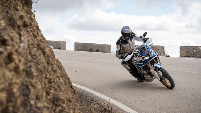 honda_africa_twin_goodwood_test_15031830.jpg