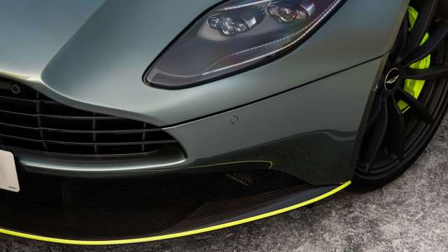 aston_martin_db11_amr_24091824.jpg