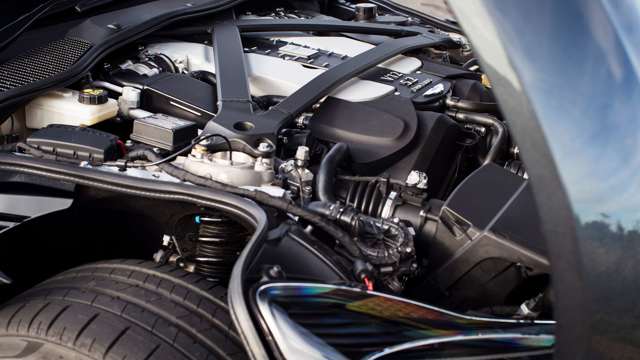 aston-martin-dbs-superleggera-engine-goodwood-23042019.jpg