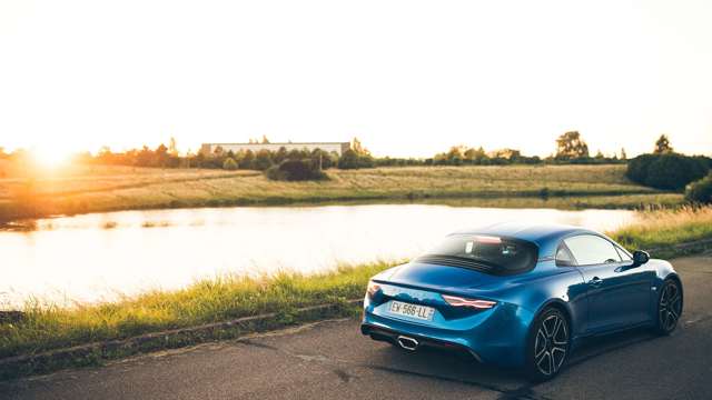 alpine-a110-sunset-goodwood-22012019.jpg