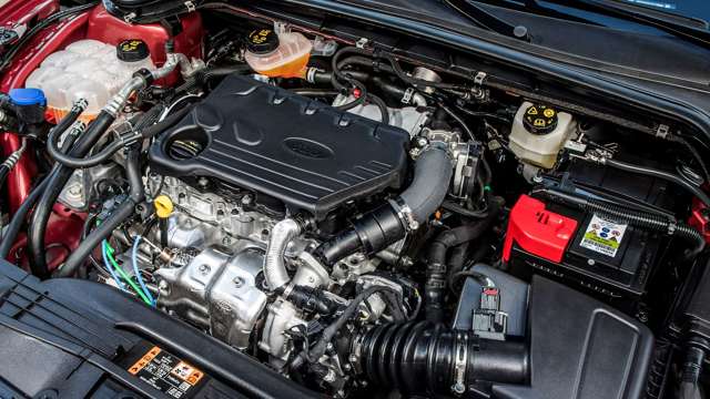 ford-focus-vignale-estate-2019-engine-goodwood-25032019.jpg