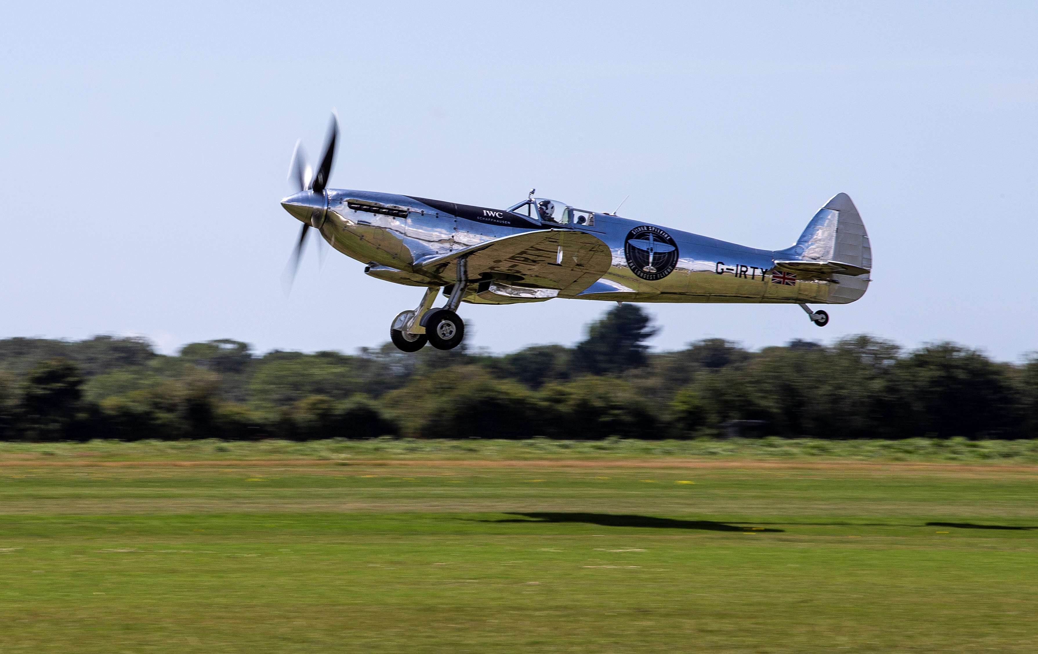 Iwc spitfire world clearance tour