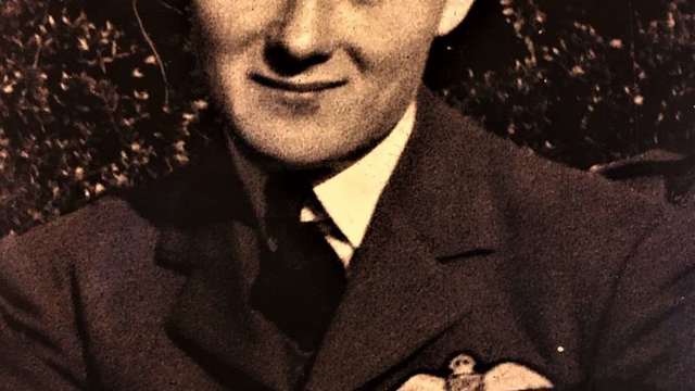 Paddy Barthropp of 602 Squadron with Blitzkrieg his Dachshund