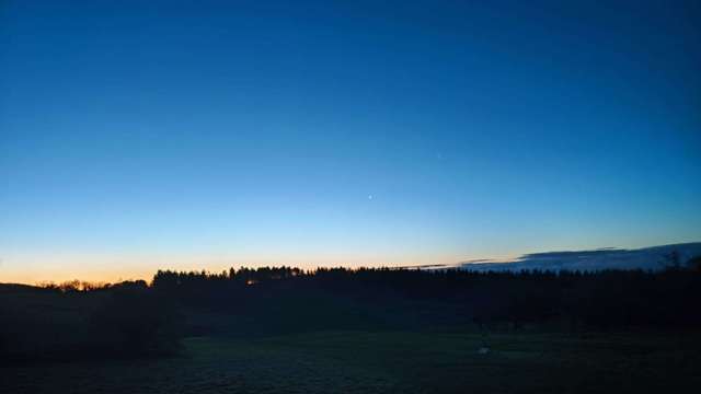 Morning sunrise over the 15th tee