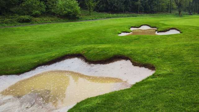 Wash down in newly topped up 6th bunkers